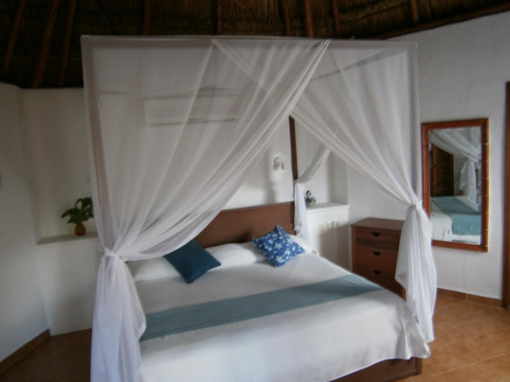 Hotel Las Palapas By Mahekal بلايا ديل كارمن الغرفة الصورة