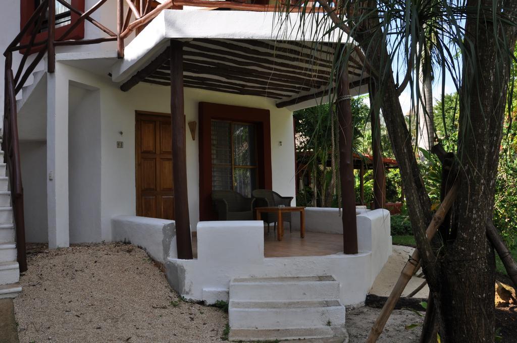 Hotel Las Palapas By Mahekal بلايا ديل كارمن المظهر الخارجي الصورة